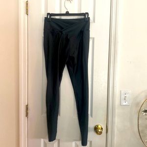 Charcoal leggings with pockets